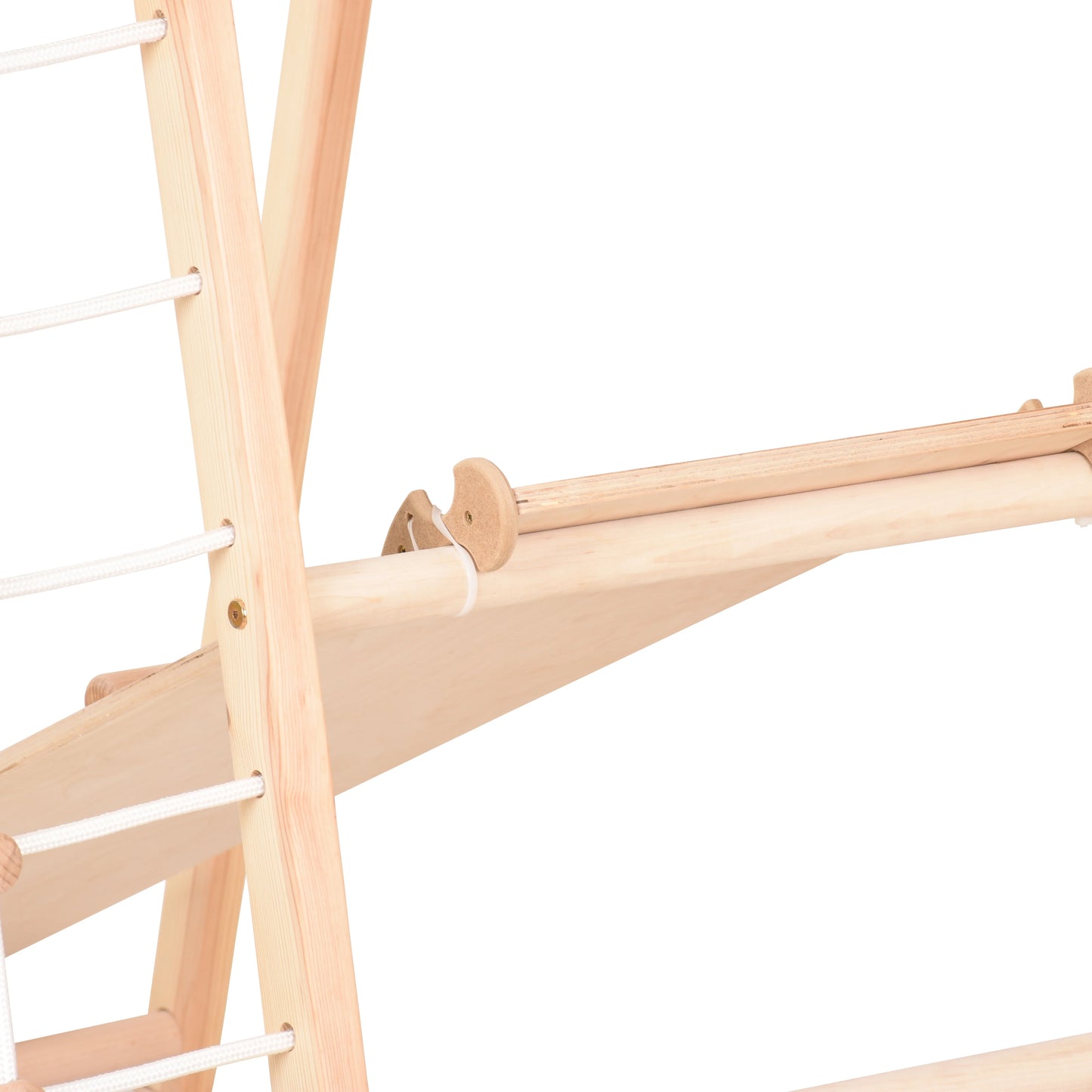 Indoor Spielplatz - Kletternetz, schwedische Leiter, Ringe, Rutsche - unbehandeltes Holz