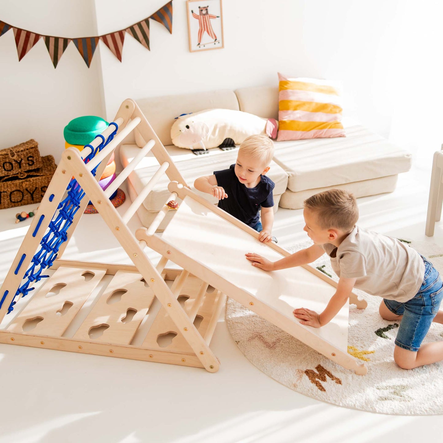 Lion climbing set - climbing triangle, chicken ladder & arch