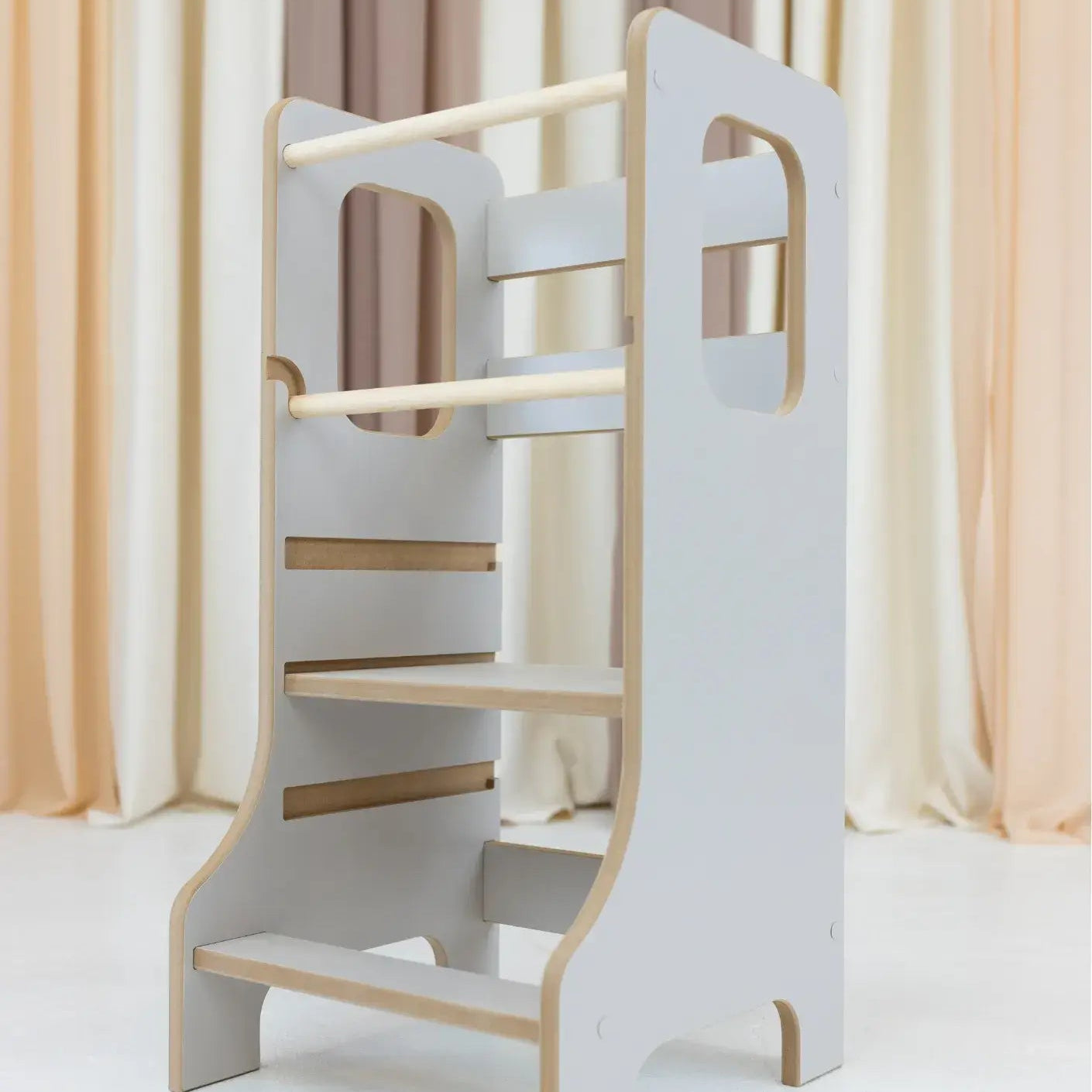 Slim learning tower for children, various colors