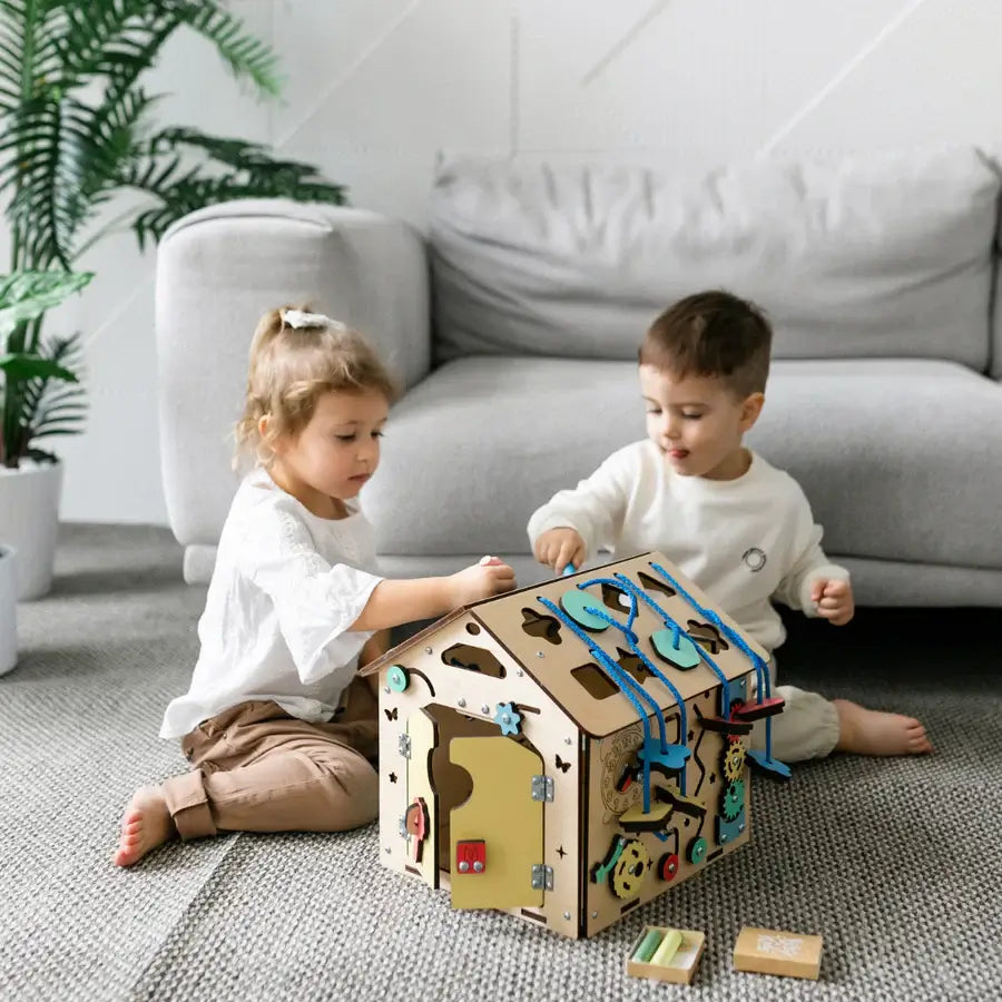 Motor Skills House / Activity Board Mini