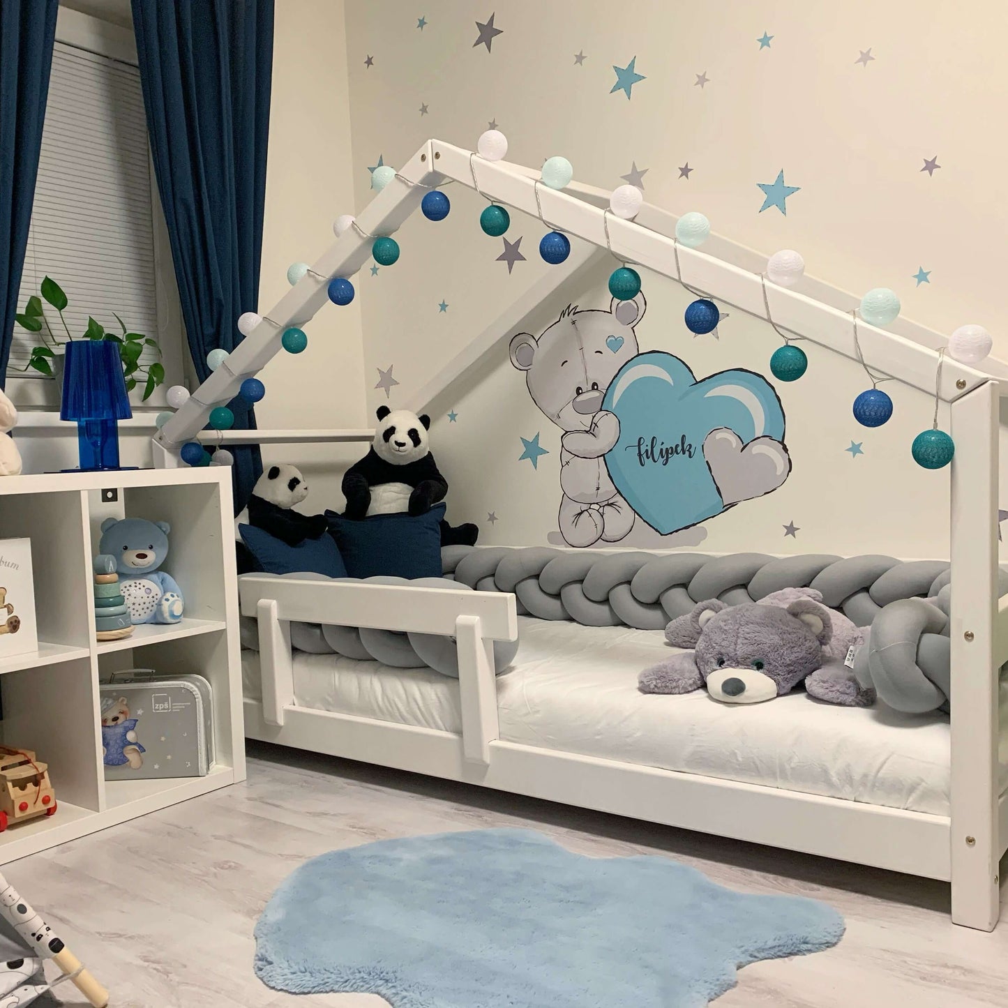 Hausbett NIKA für Kinder mit Rausfallschutz, versch. Maße & Farben