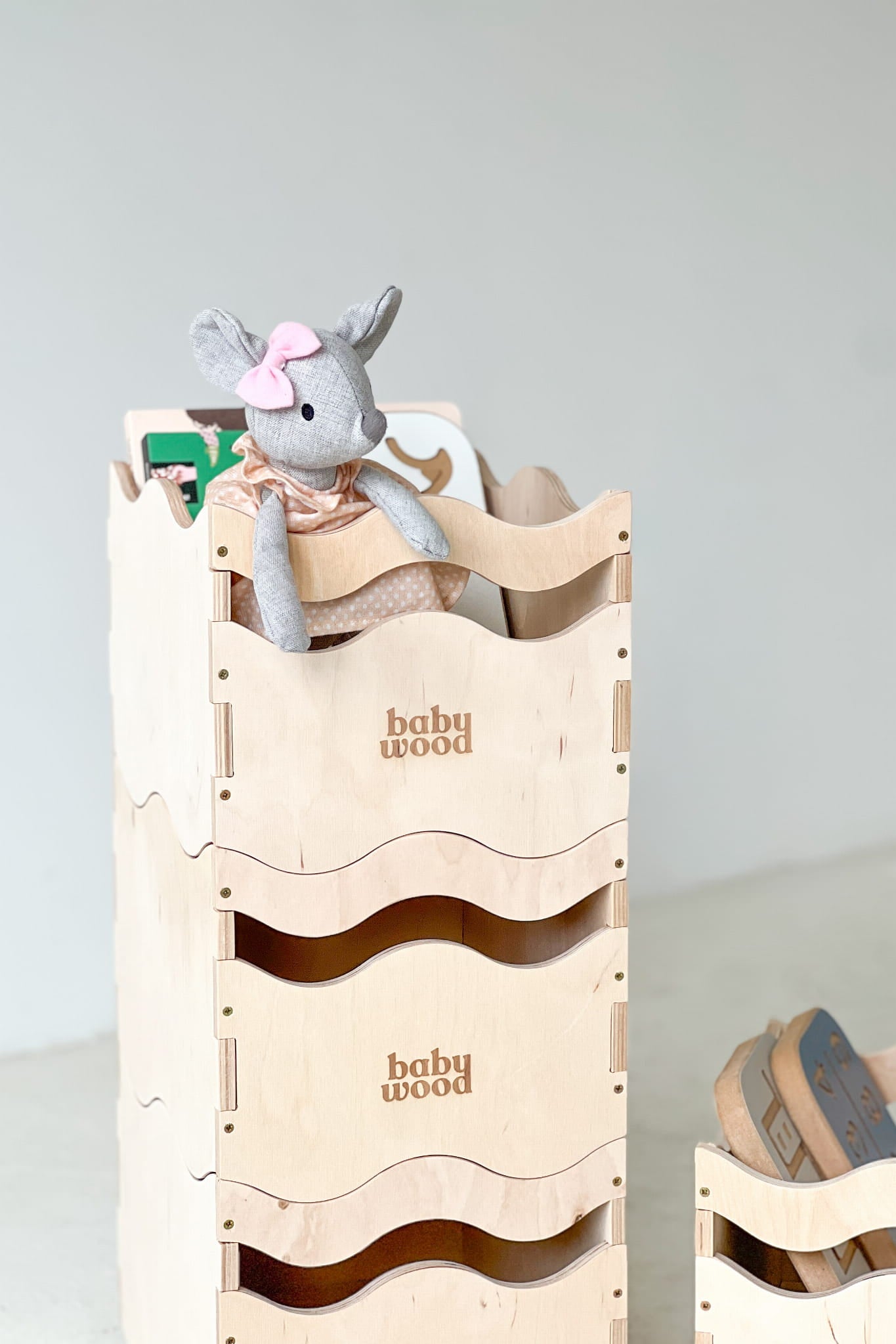 Wooden book and toy shelf "WAVE", various sizes