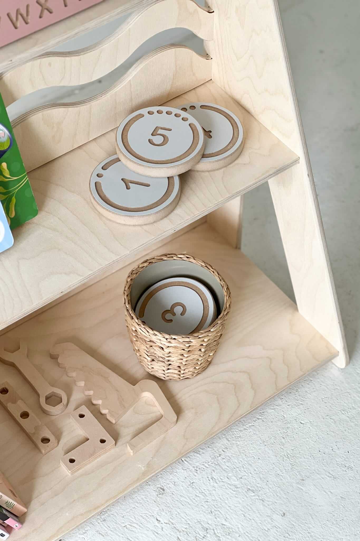 Spielzeugregal "WAVE" aus Holz, versch. Größen
