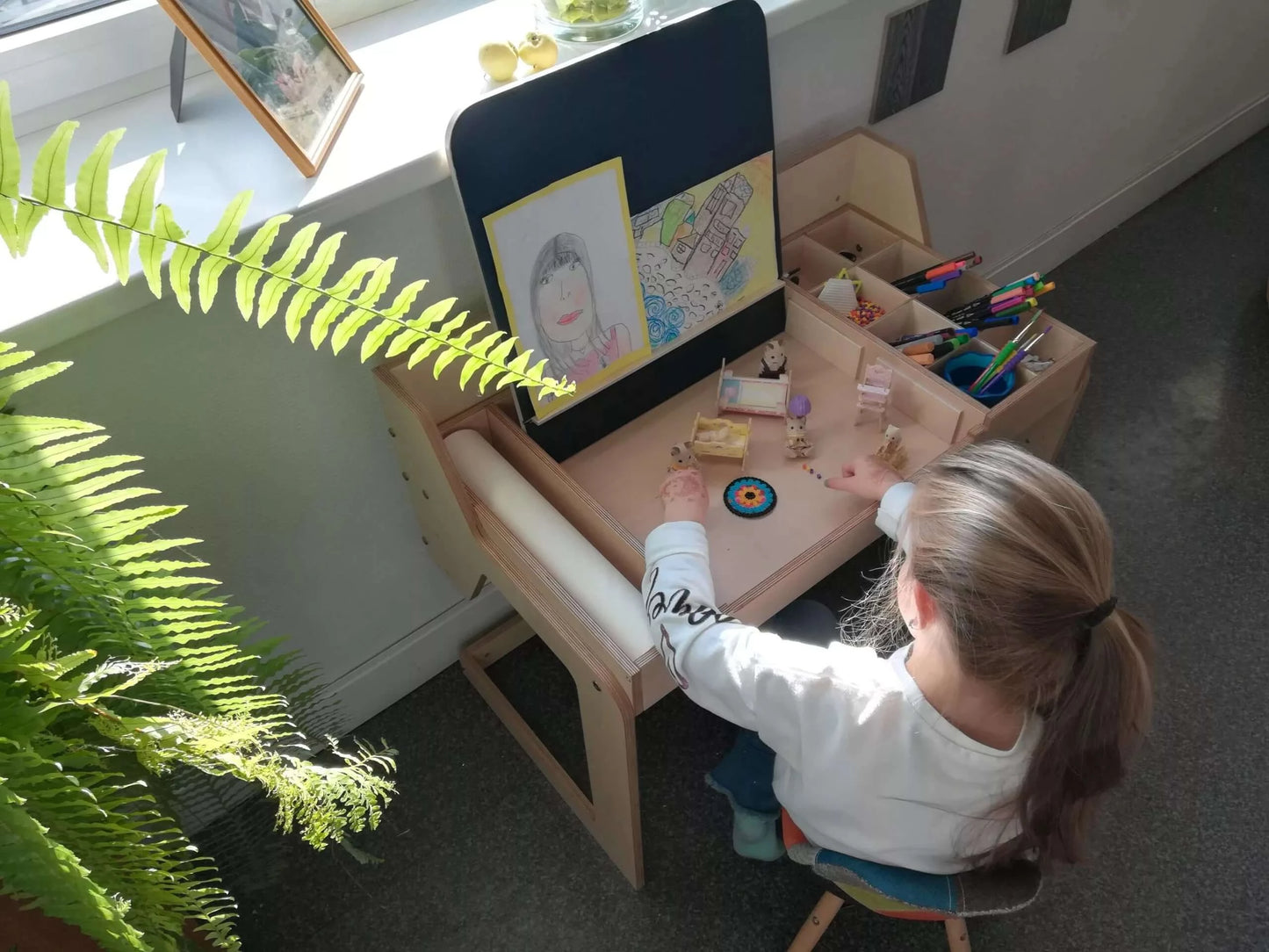 Set schrijf- en tekentafel met stoel "Ina"