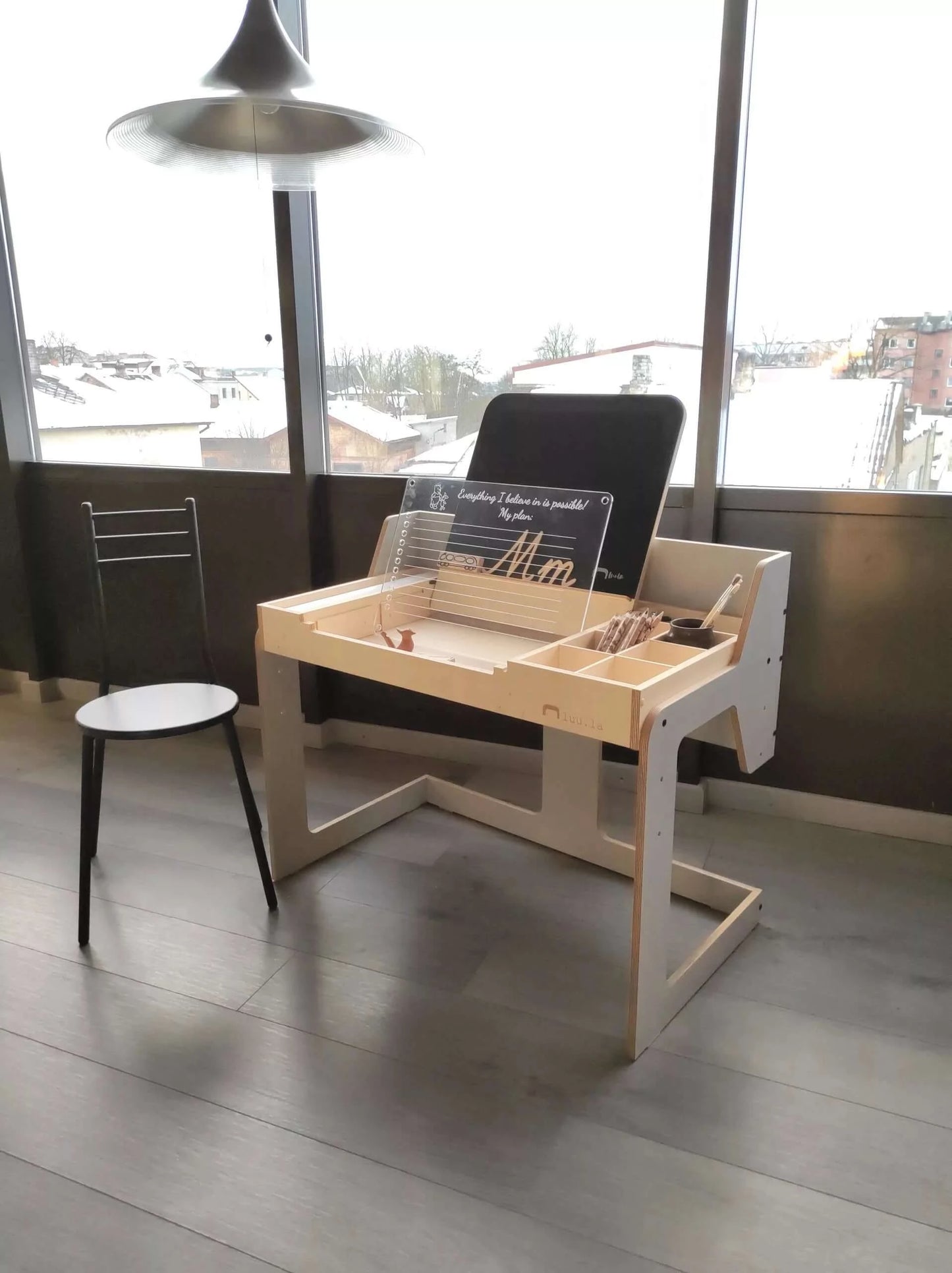 Montessori schrijf- en tekentafel "Ina"