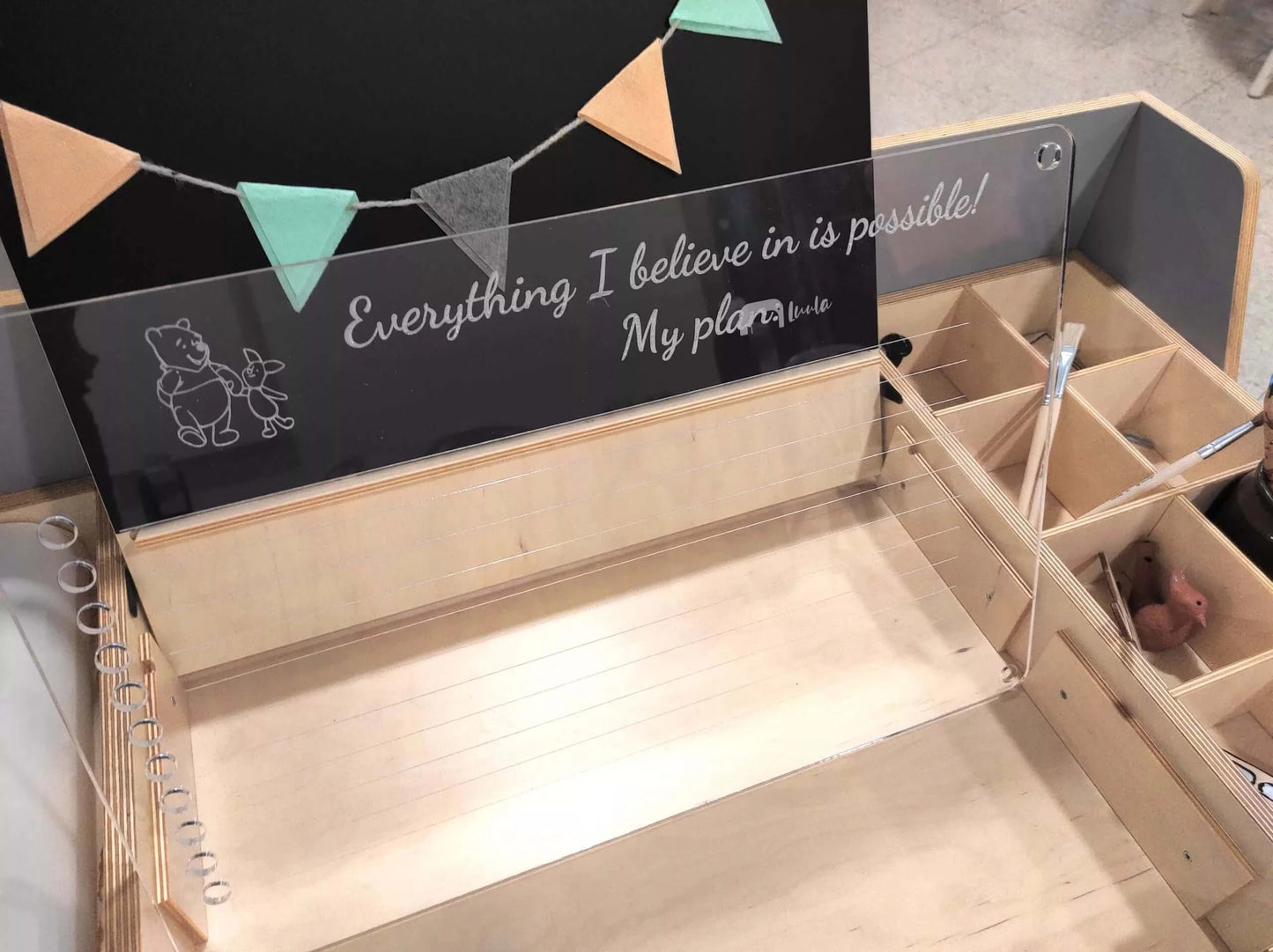 Montessori schrijf- en tekentafel "Ina"