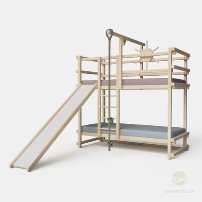 Abenteuer-Etagenbett aus Holz mit Rutsche