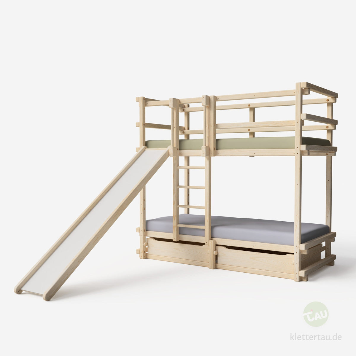 Etagenbett aus Holz mit Rutsche