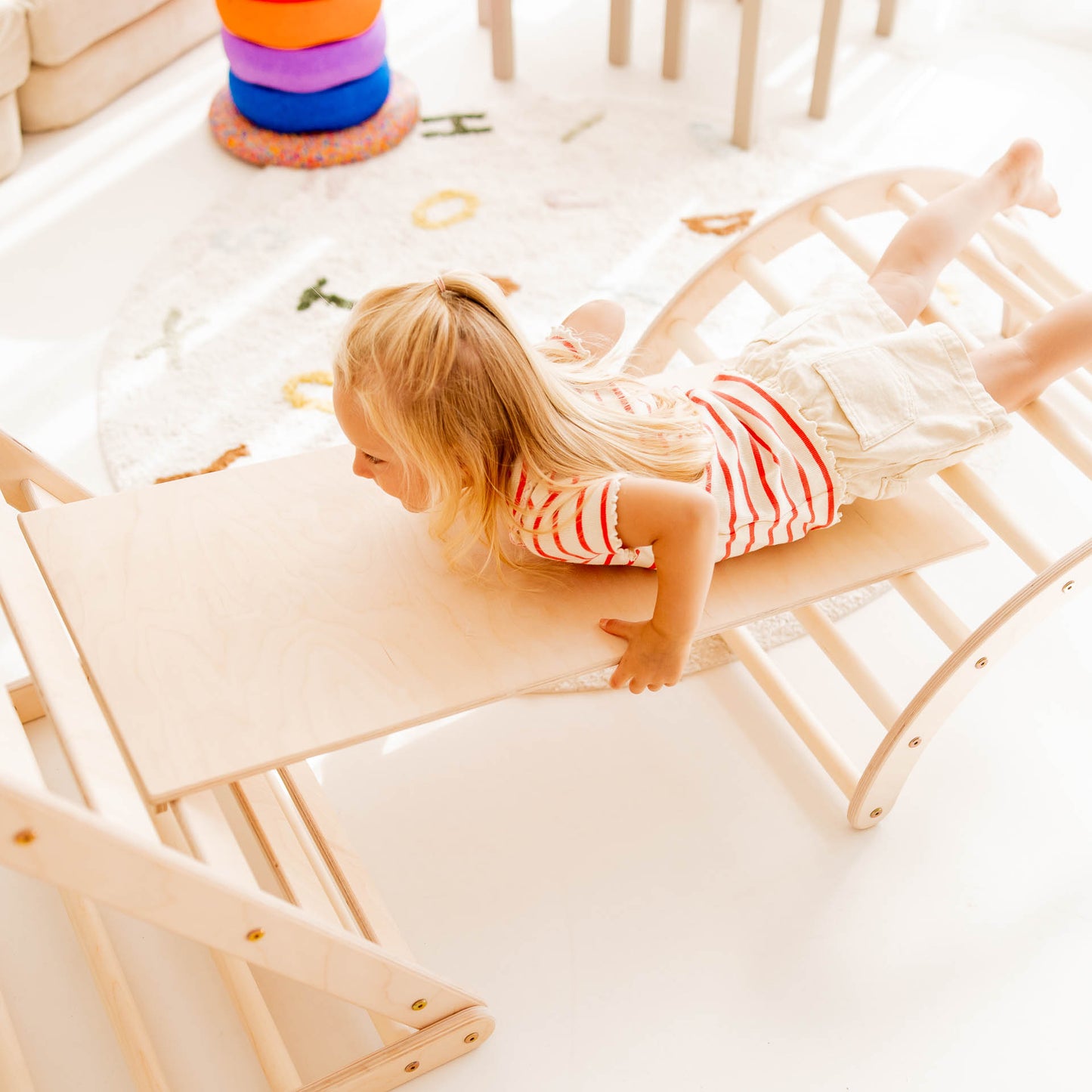 Small tiger climbing set