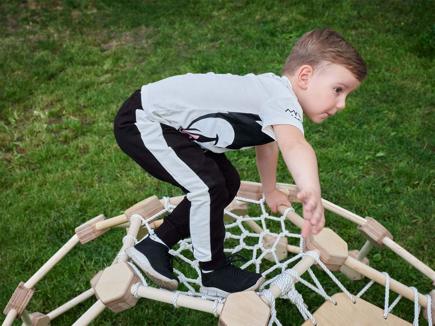 Wooden climbing frame Geodome / climbing dome for children 2-6 years
