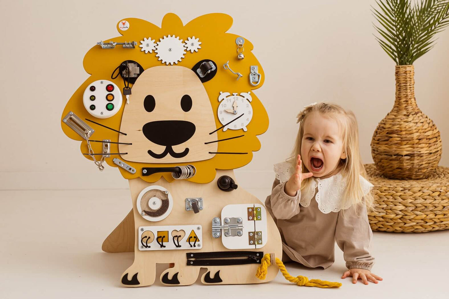 Motorikbrett / Motorikwand Leo Löwe