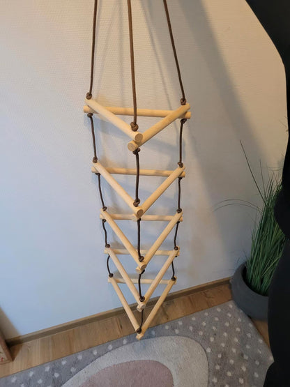 FLOHMARKT Dreieckige Strickleiter / Sprossenleiter Kinder