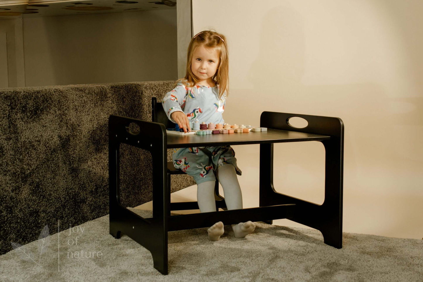 Kindertisch / Spieltisch mit Stühlen