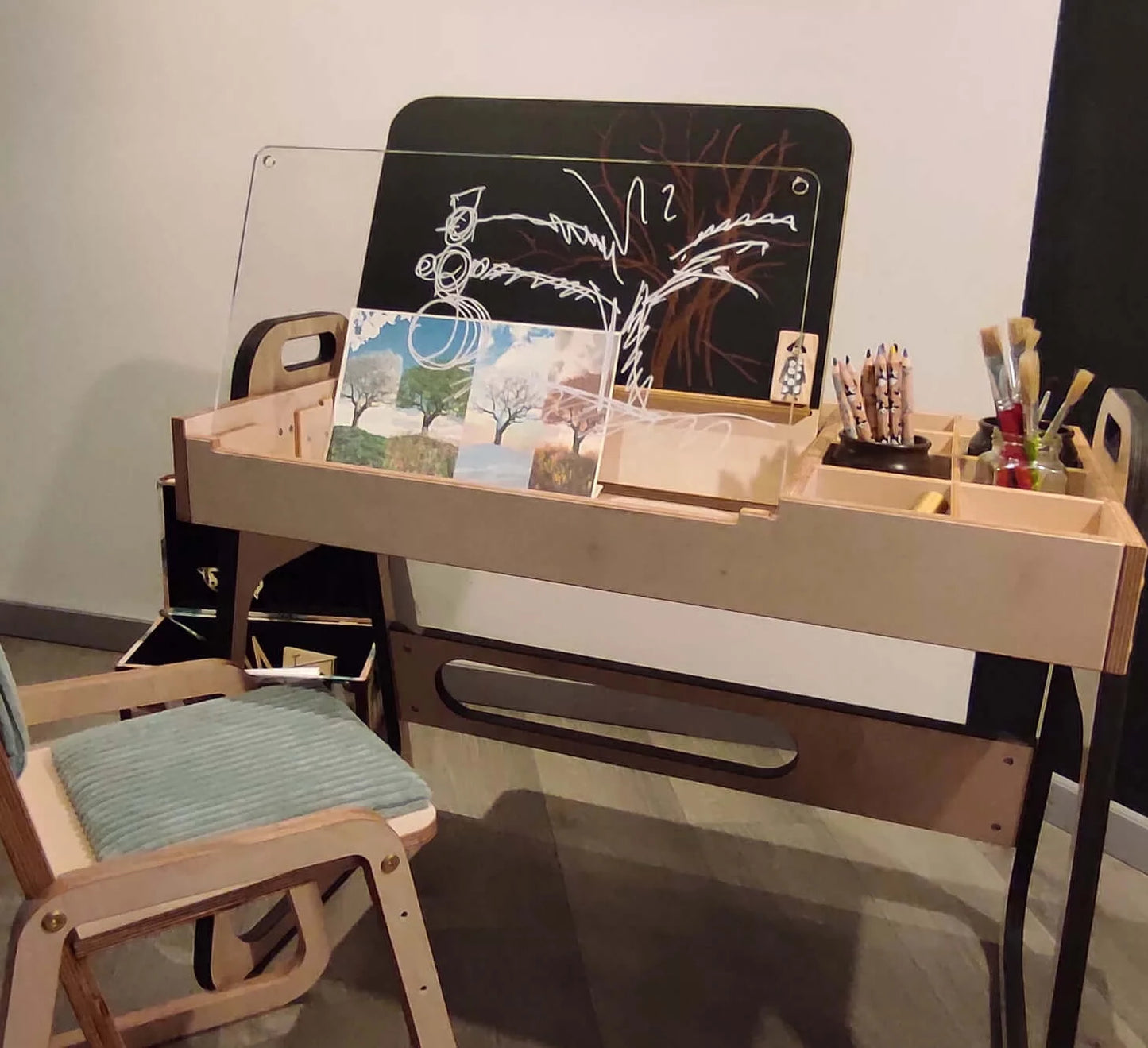 Set schrijf- en tekentafel met stoel "Leni"