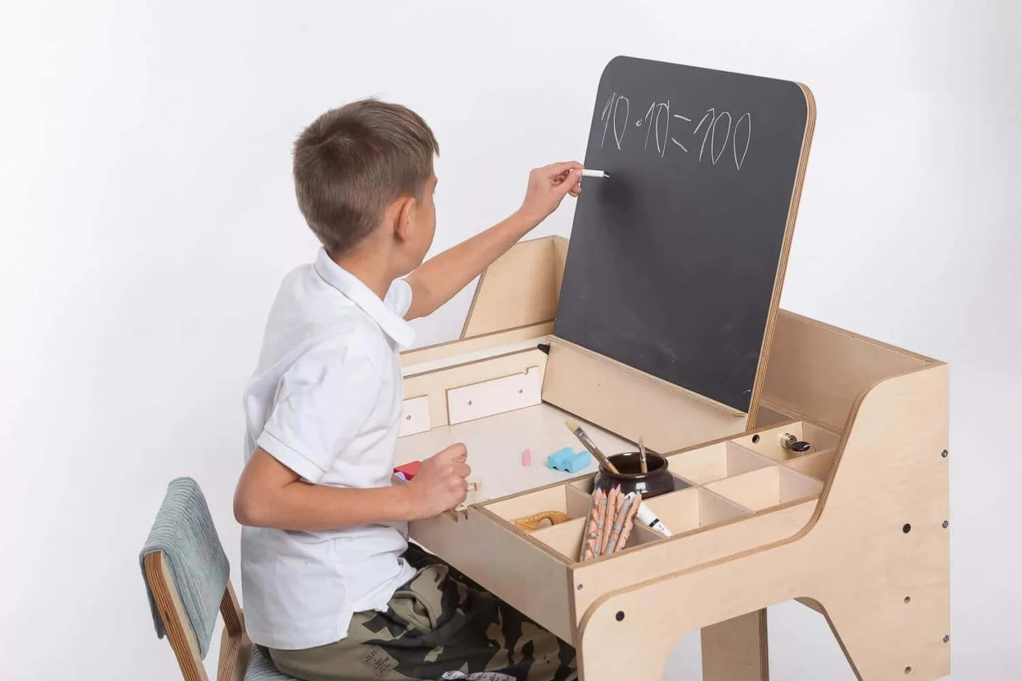 Montessori schrijf- en tekentafel "Ina"